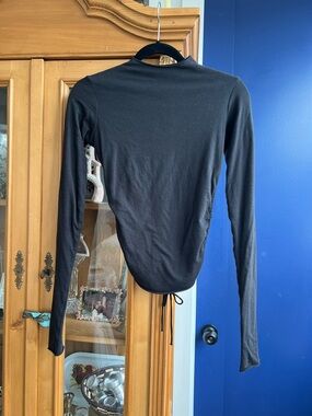 Are you am I backless tie long sleeve